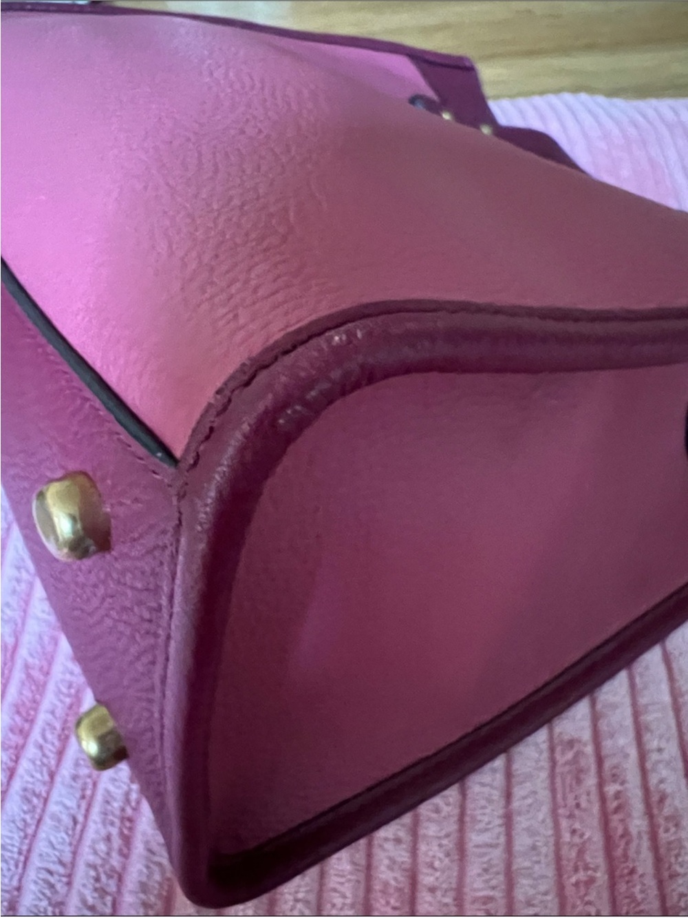 Coach Field tote 22 EUC. - Picture 12 of 14